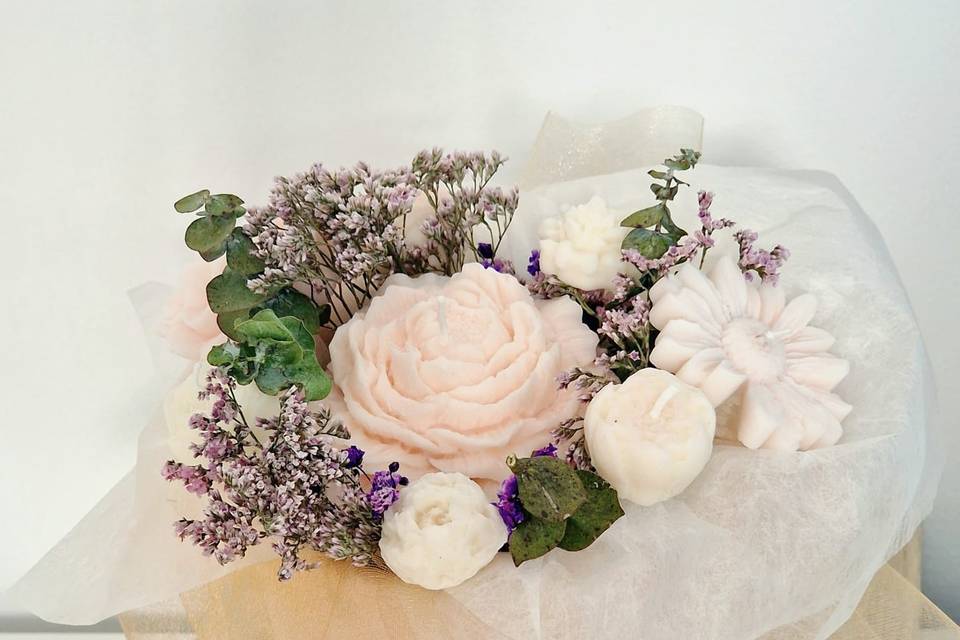 Bouquet floral em vela Tam M