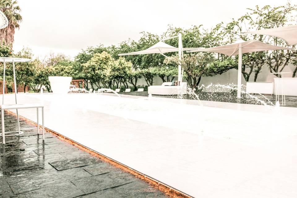 Exterior espelho de água