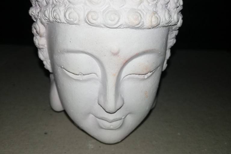 Cabeça Buda cerâmica ou sabon.