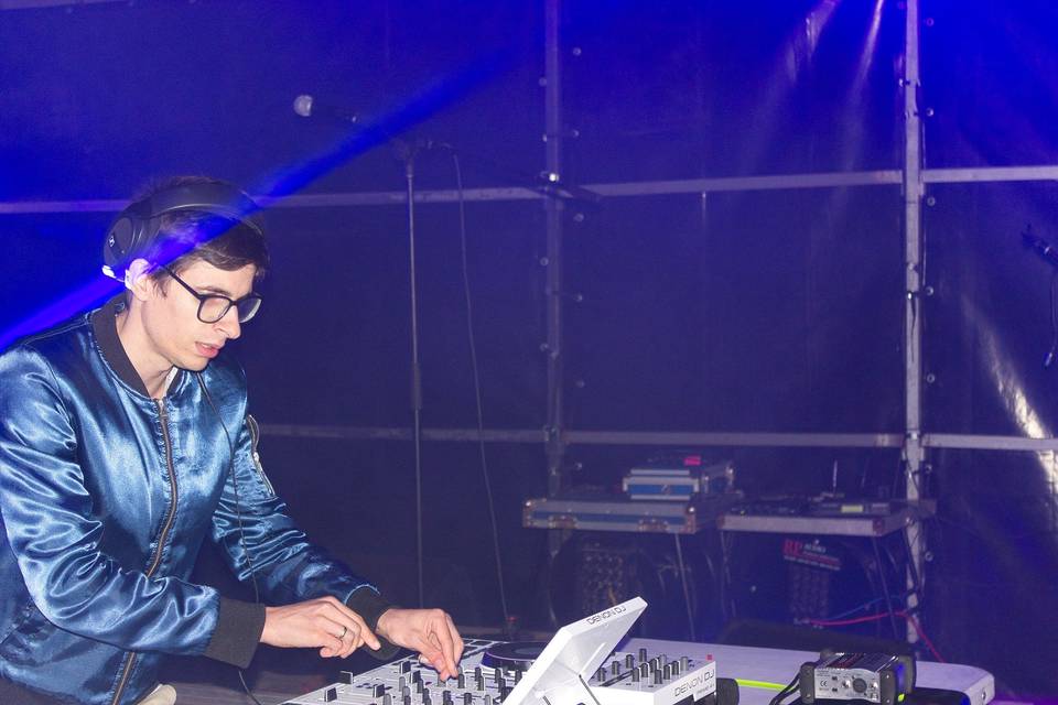 DJ Trief: A banda sonora ideal