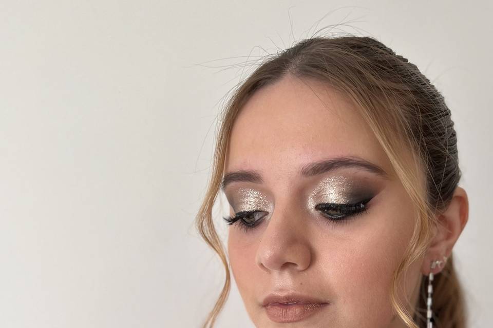 Glam makeup