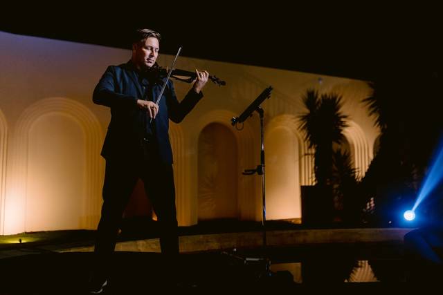 Violin by Oliver