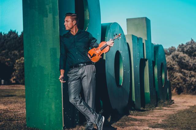 Violin by Oliver