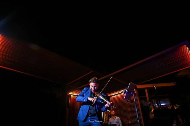 Violin by Oliver