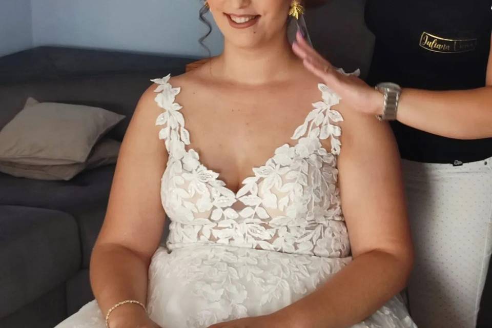 Noiva feliz