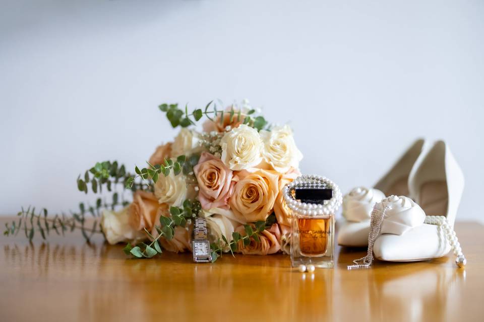 Bride detais
