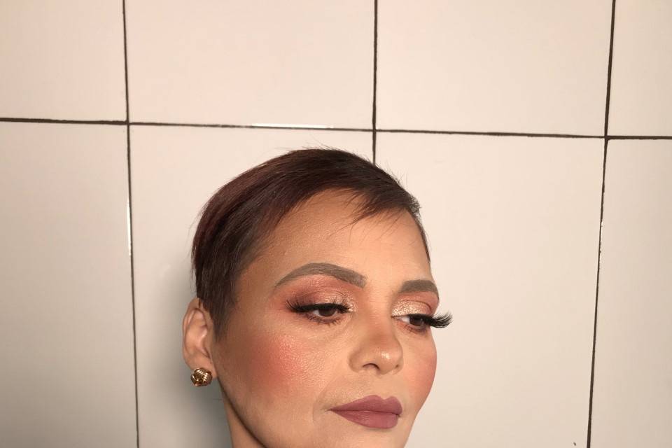 Tina Alves Makeup