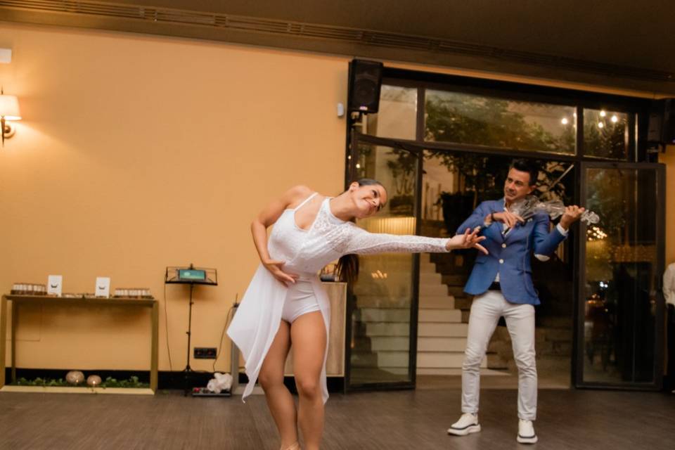 Música/Dança - Entre-pratos