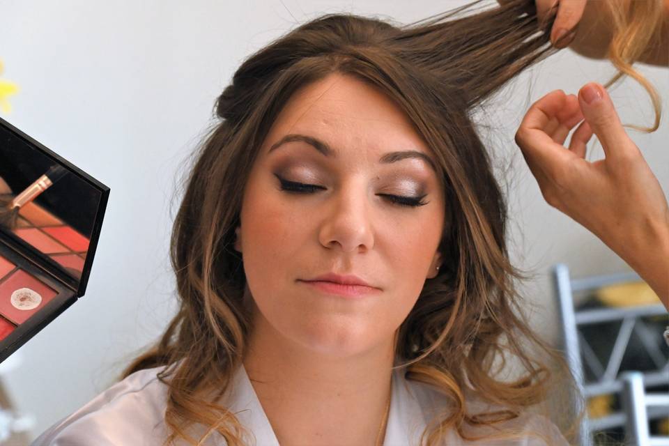 Makeup é cabelo