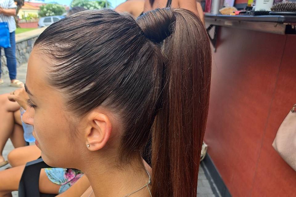 Rabo de cavalo fica sempre bem