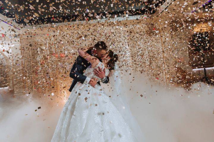 Amor em chuva dourada!
