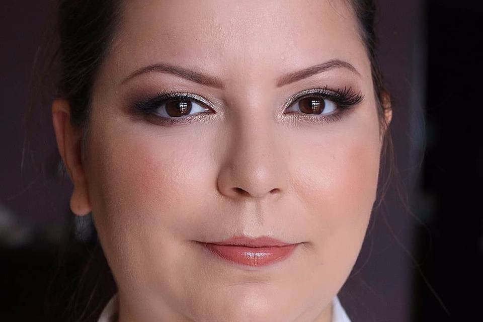 Nádia Ferreira Makeup Artist
