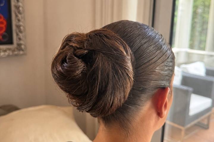 Medium Bun