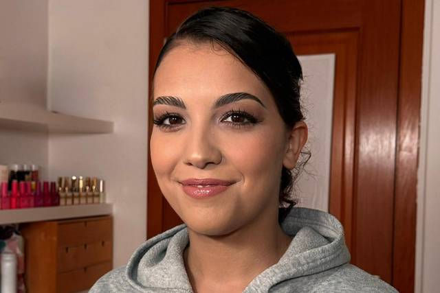 Maquilhagem e penteado