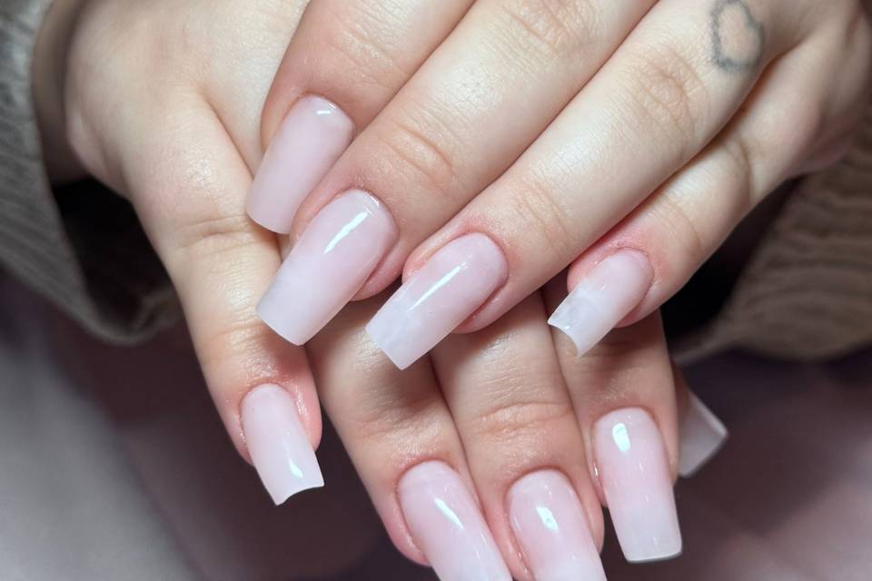 Manicure convidada