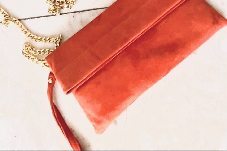 Margit + envelope b clutch