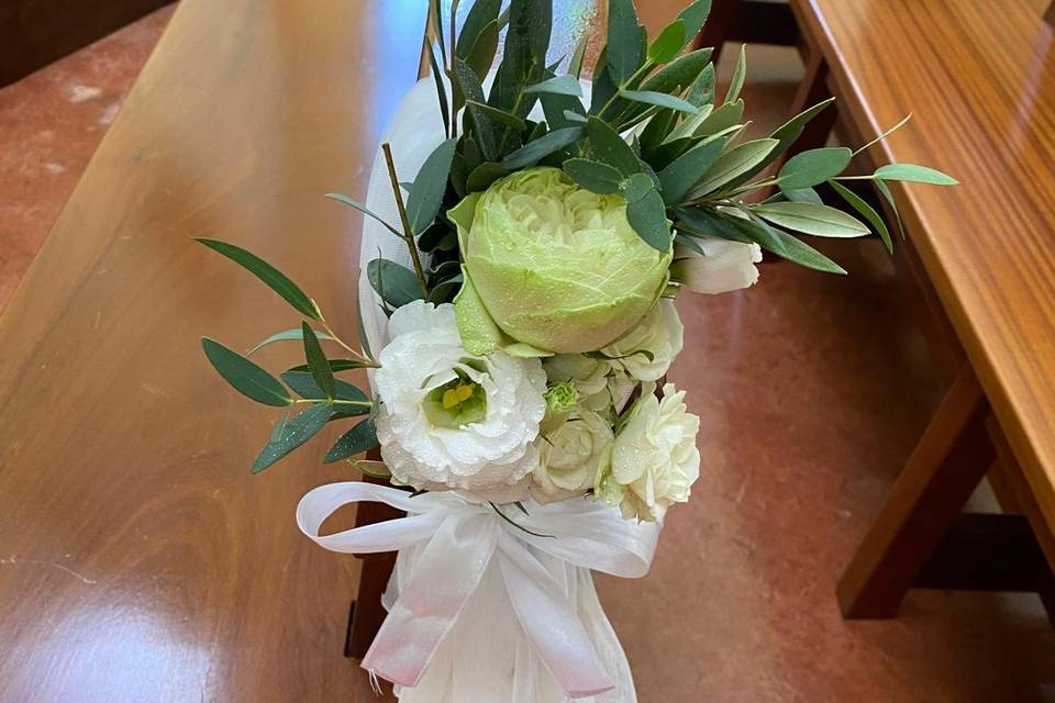 Arranjos Florais na Igreja