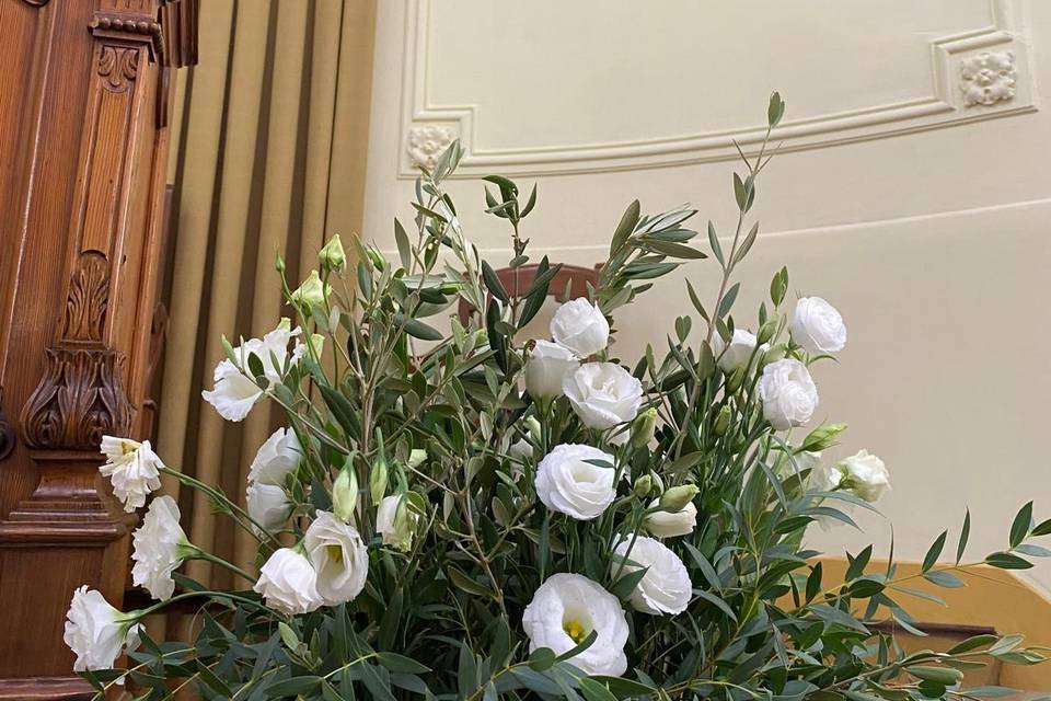 Arranjos Florais na Igreja