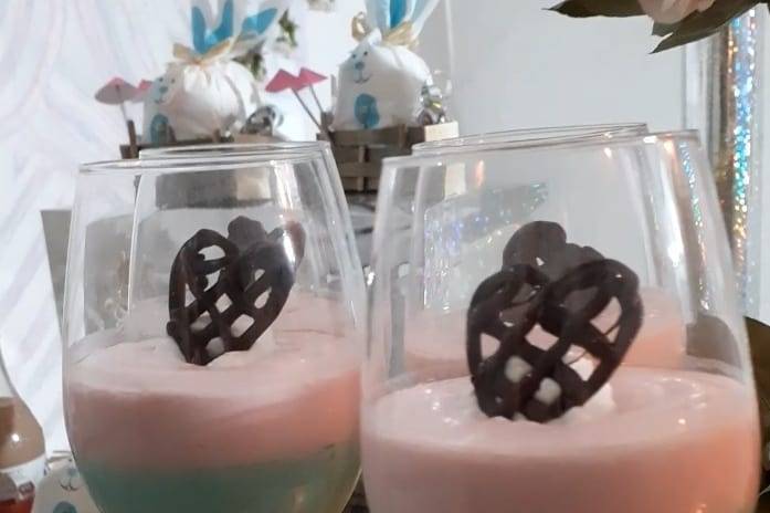 Taça mousse com chocolate