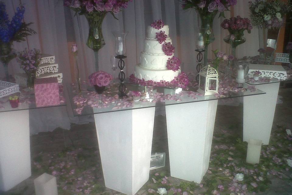 Decor branca e lilás