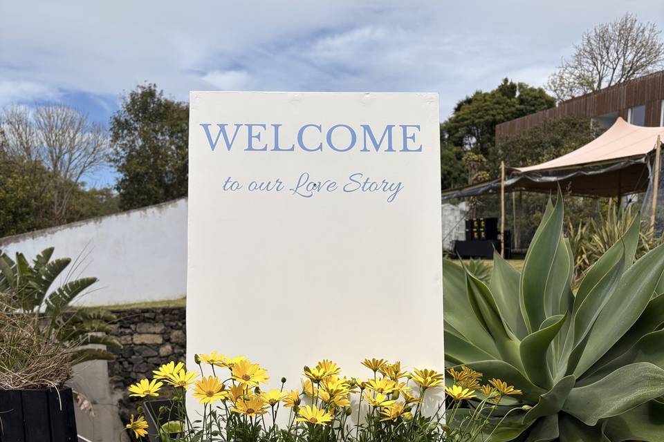 Welcome sign