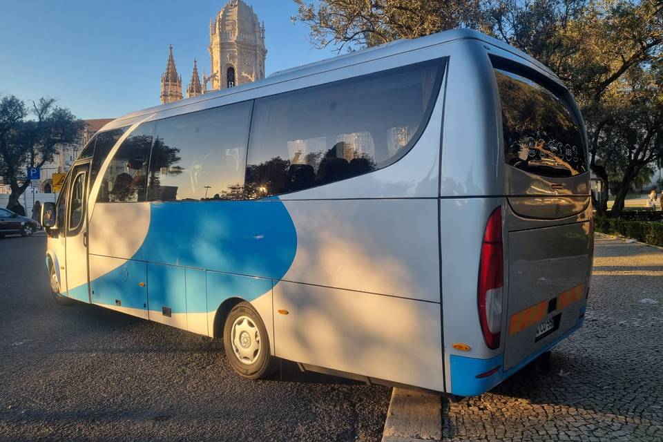 Minibus 25 lugares