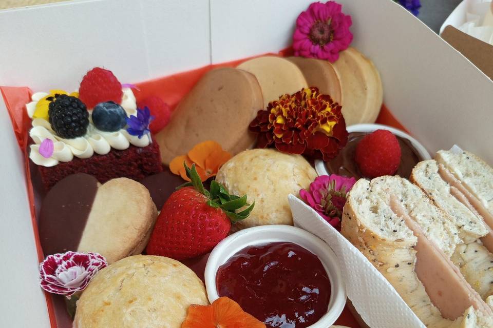 Brunch box