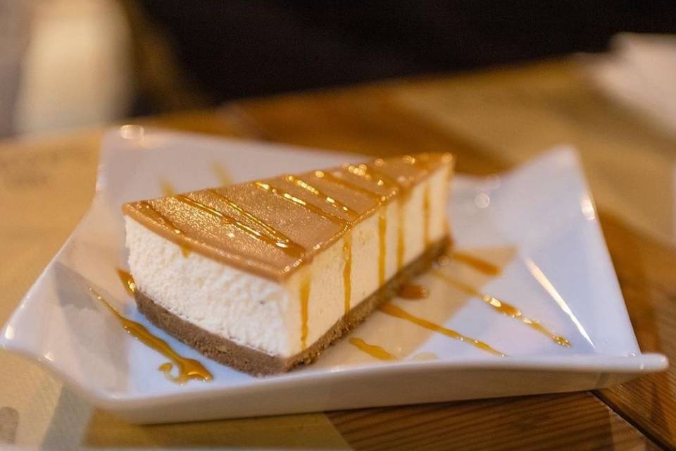 Cheesecake de caramelo salgado