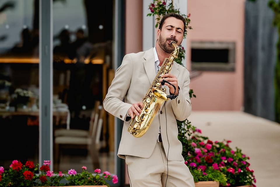 Saxofone no jantar
