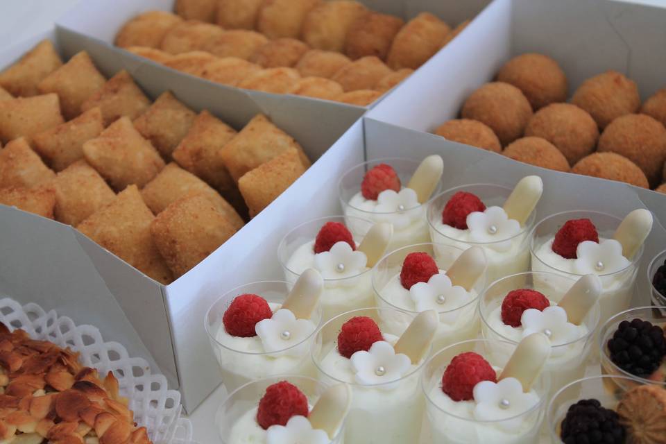 Mousse lima + salgados