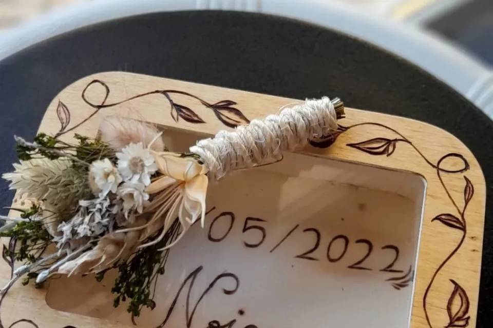 Boutonnière e caixa arte pirog