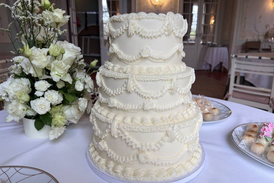 Vintage Cake em ganache