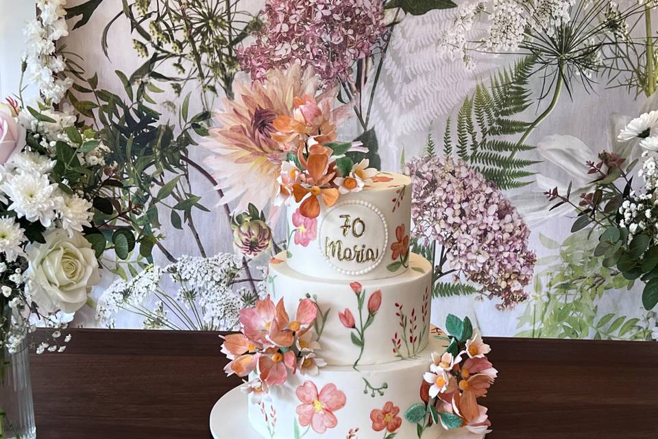 Bolo flores com pintura de de