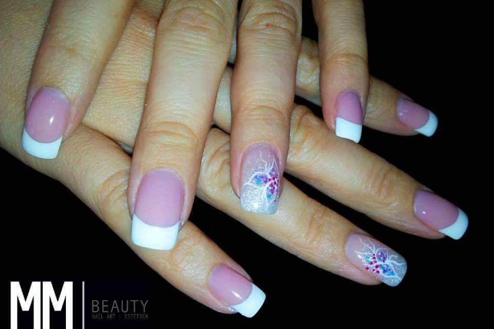 Unhas de gel