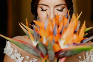 Nina Lisa Machado - Makeup & Hairstyle