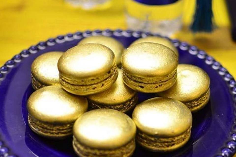 Macarons dourados