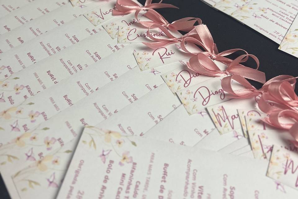 Nomes em menus de mesa