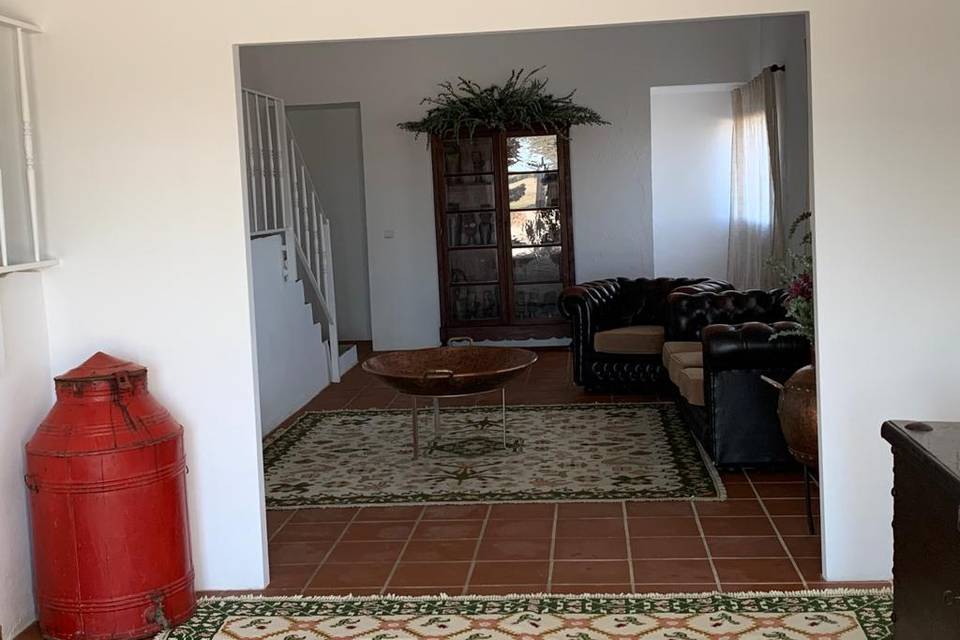 Interior da casa de apoio