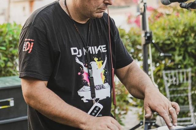 DJ Mike