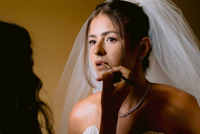 Raquel Fernandes Makeup Artist