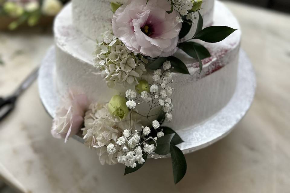 Casamento cascata de flores