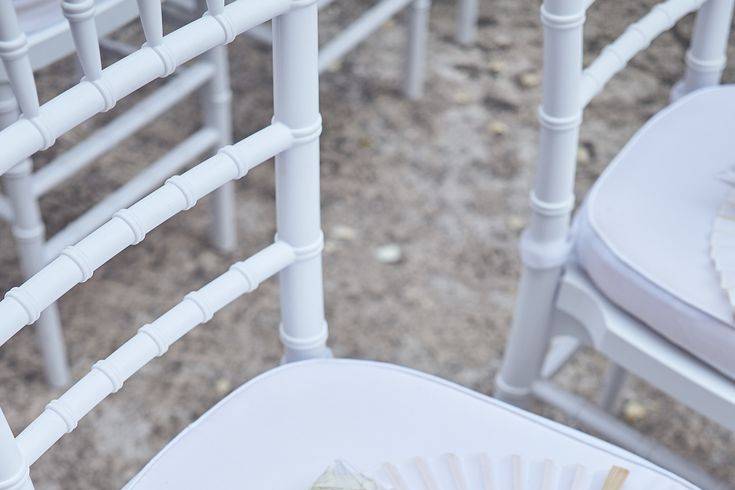 Leque com saco de pétalas