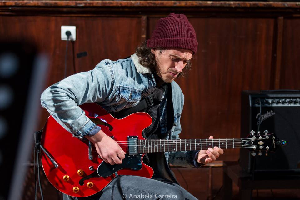 Ricardo Gonçalves - Guitarra