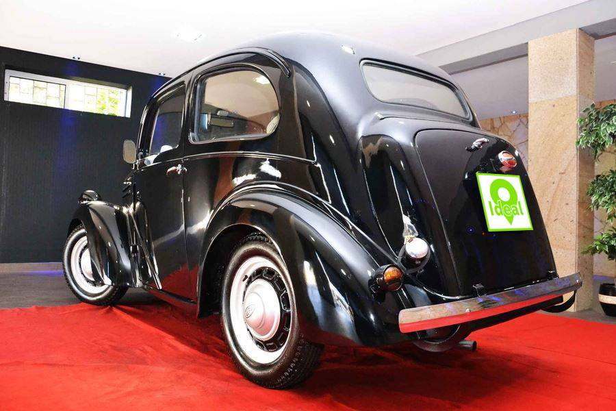 Ford 1946 (com motorista)