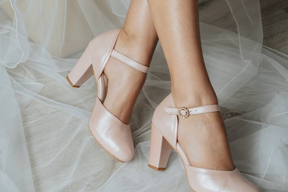 Sandálias de noiva cor de rosa
