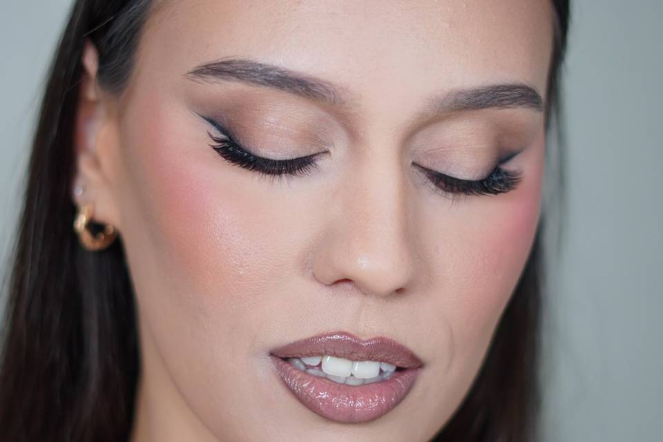 Smokey eyeliner