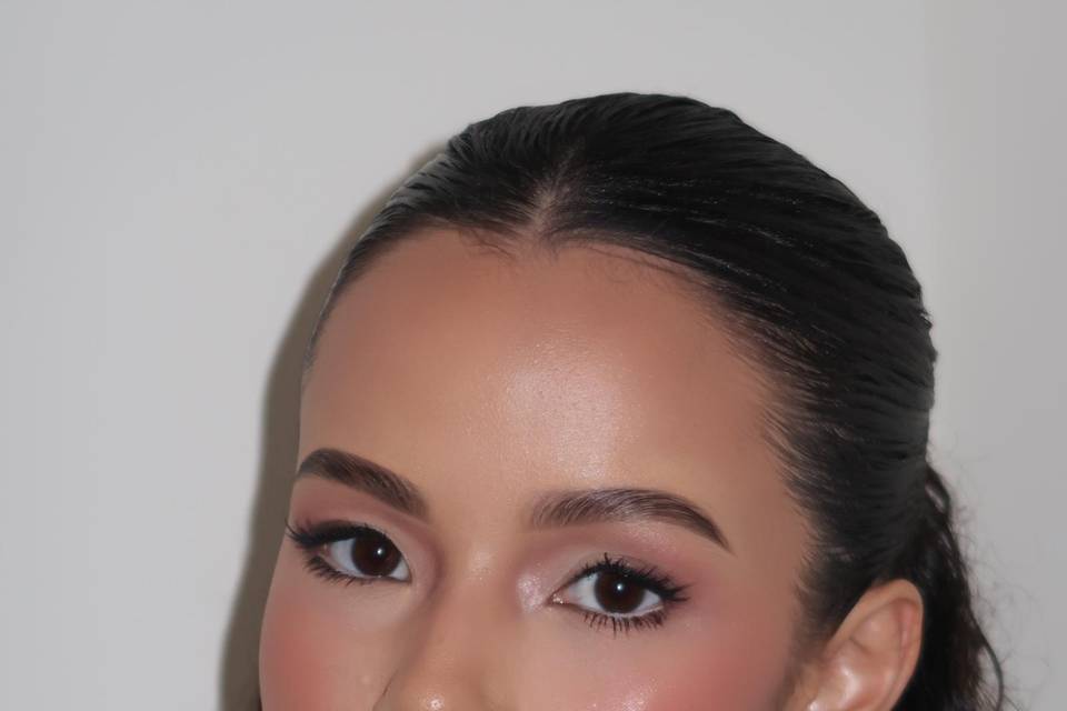 Soft glam Makeup