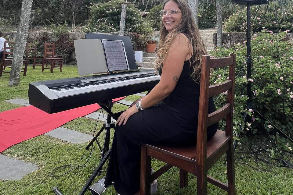 Melany Miguel - Piano