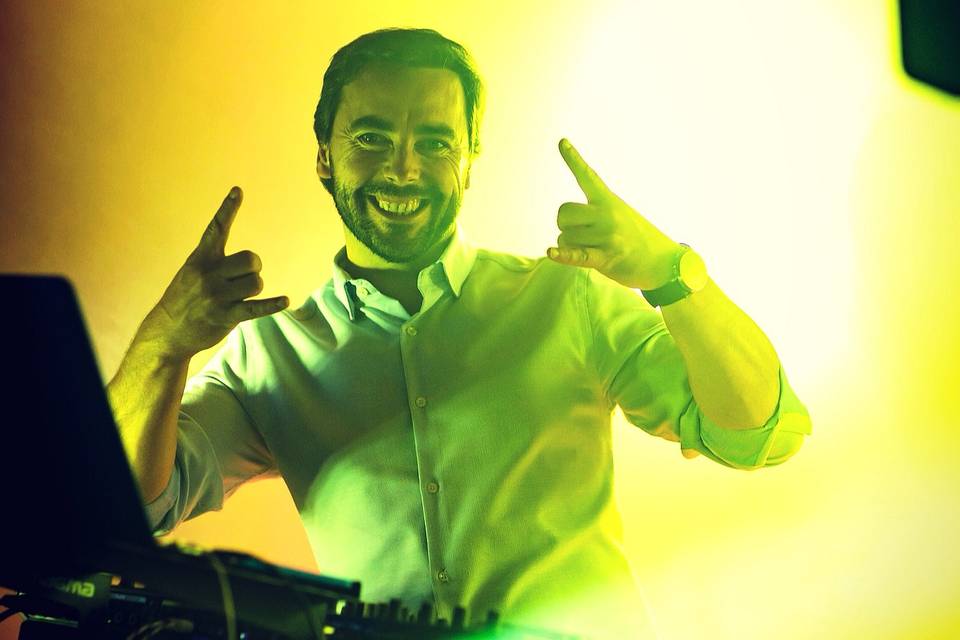 DJ Luis Andrade (Dj AzZ)