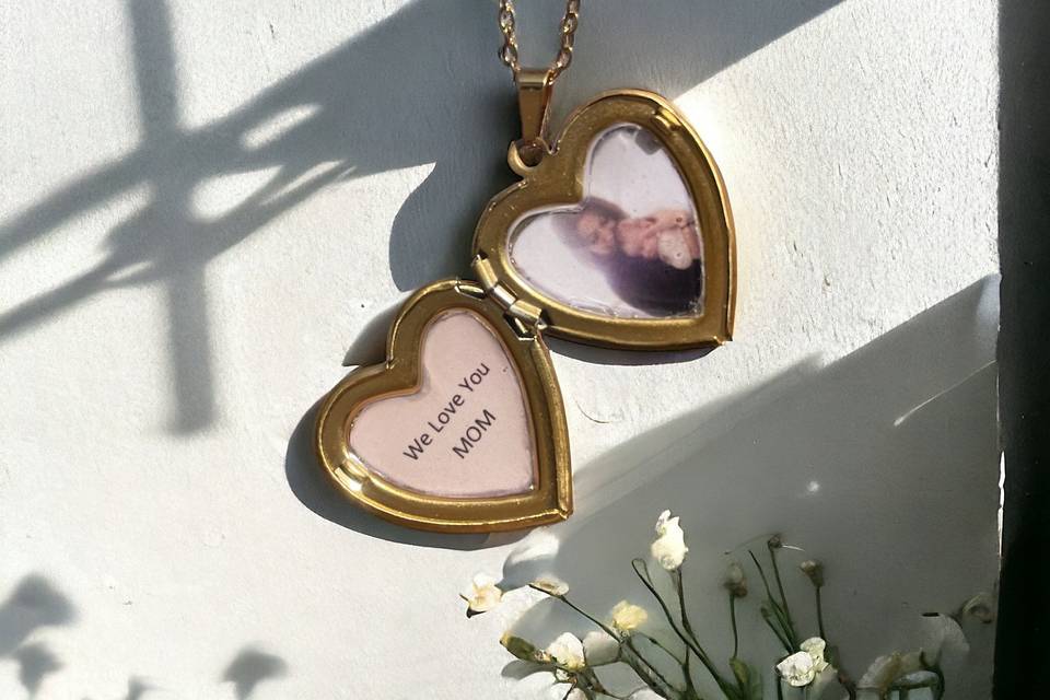 Relicário com foto e texto